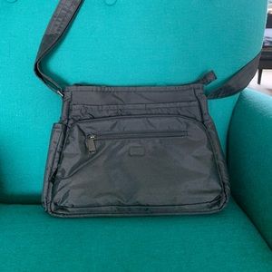 Lug handbag